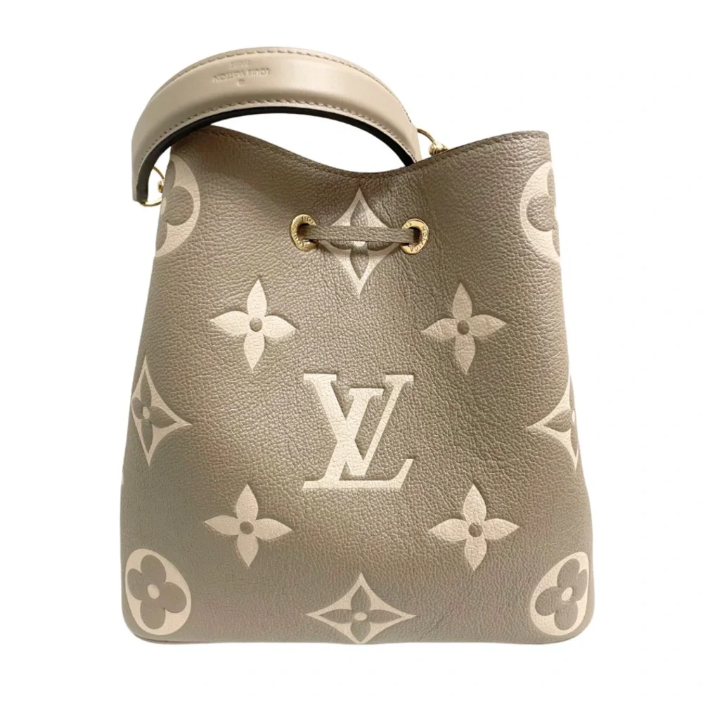 Louis Vuitton NeoNoe Giant Flower Monogram
Gray Cream Leather Bag & Pouch - Picture 4 of 10